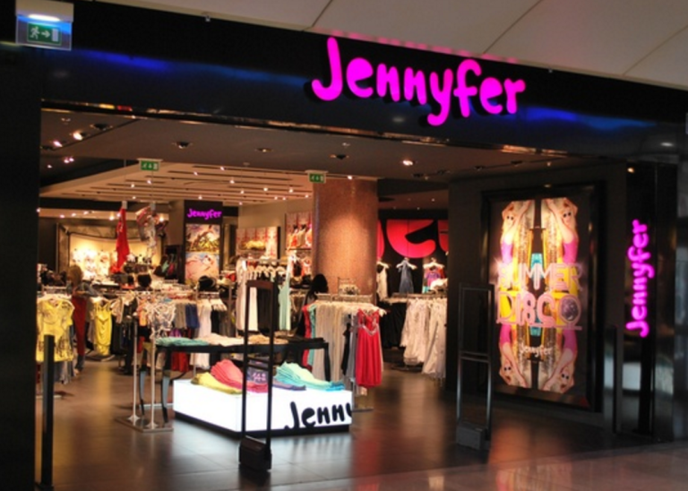 Jennyfer istres magasin